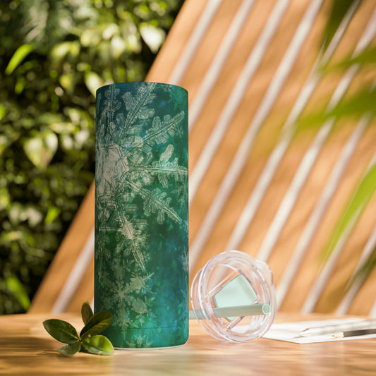 Emerald Green Snowflakes Maars Maker Skinny Matte Tumbler, 20oz